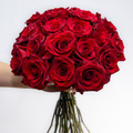 RAMO BUCHON 25 ROSAS ROJAS