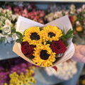 RAMO ROSAS Y GIRASOLES /5 VARAS