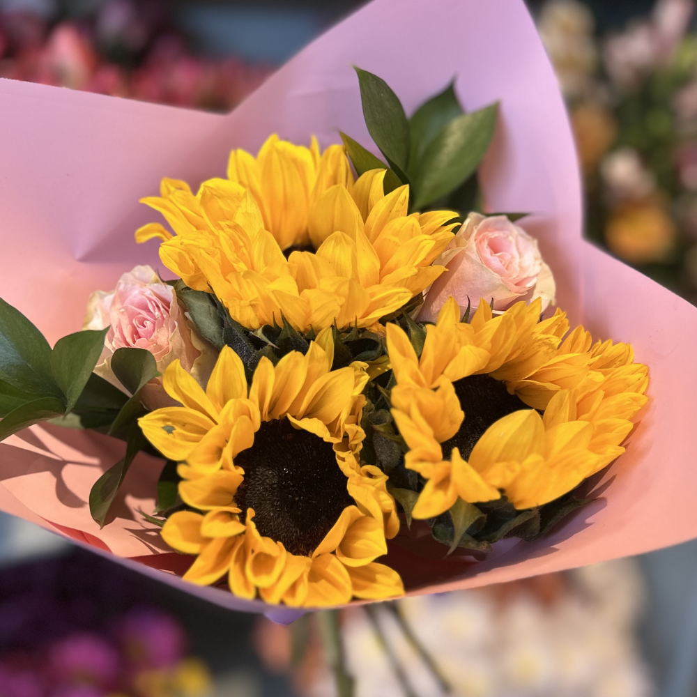 RAMO ROSAS Y GIRASOLES /5 VARAS